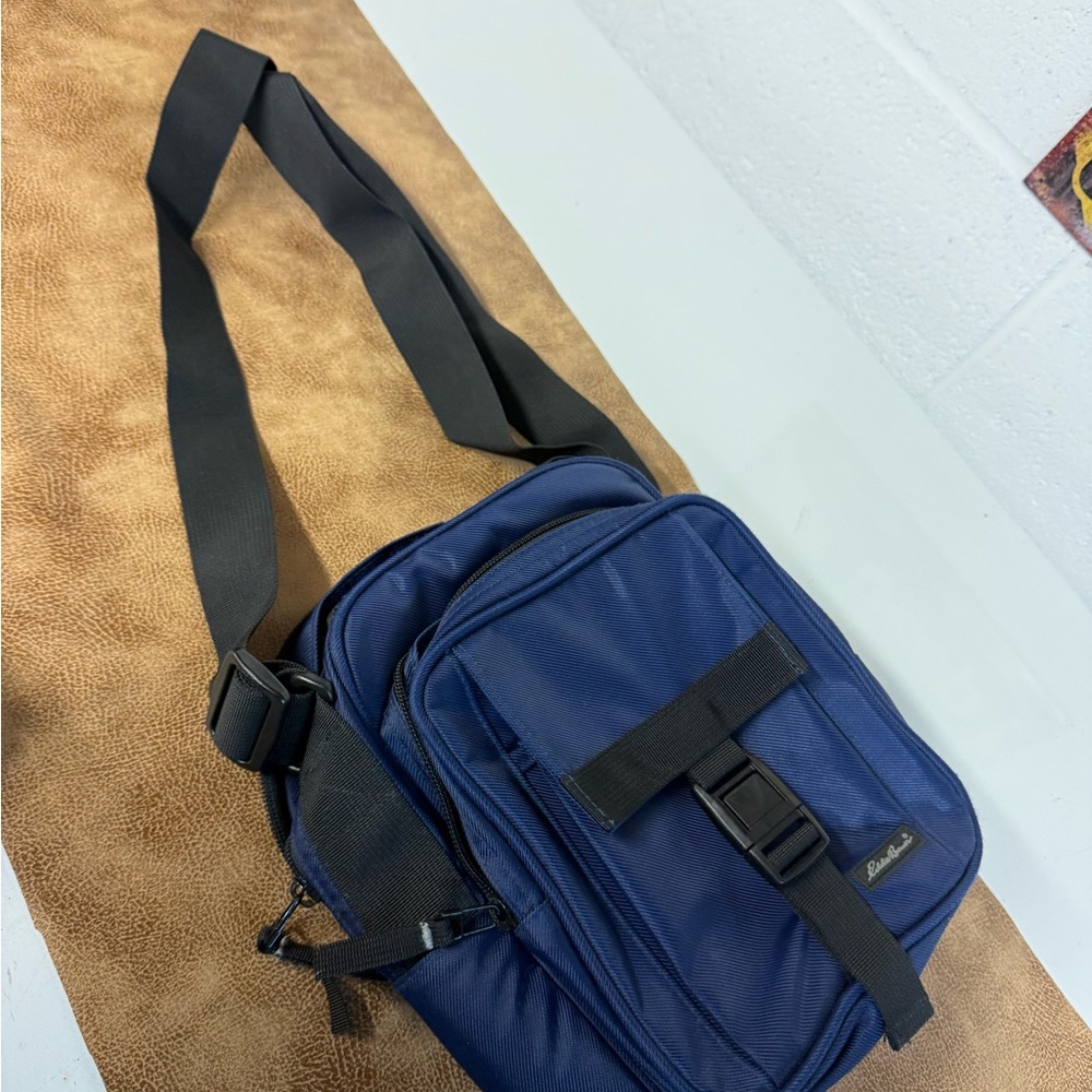 Vintage Eddie Bauer Black and Blue travel Bag
